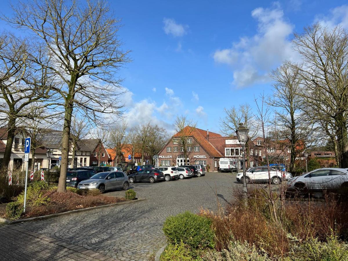 Luxus Lindenhof Apartments -Ferienwohnungen In Friesland An Der Nordsee Am Naturschutzgebiet Urwald Neuenburg  Phòng bức ảnh