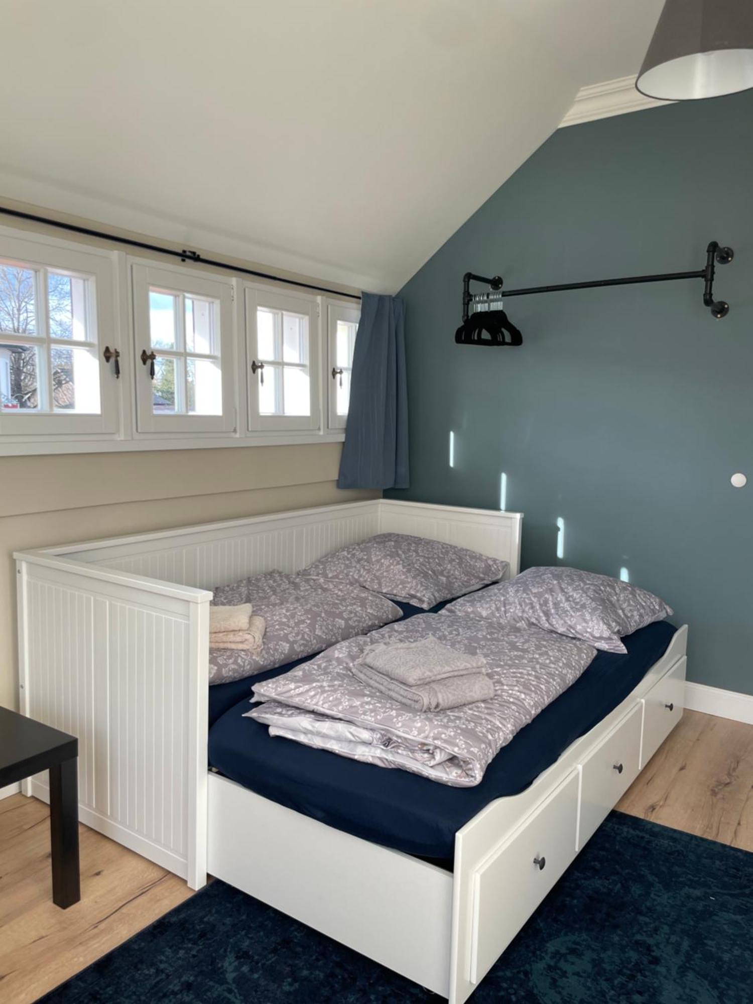 Luxus Lindenhof Apartments -Ferienwohnungen In Friesland An Der Nordsee Am Naturschutzgebiet Urwald Neuenburg  Phòng bức ảnh