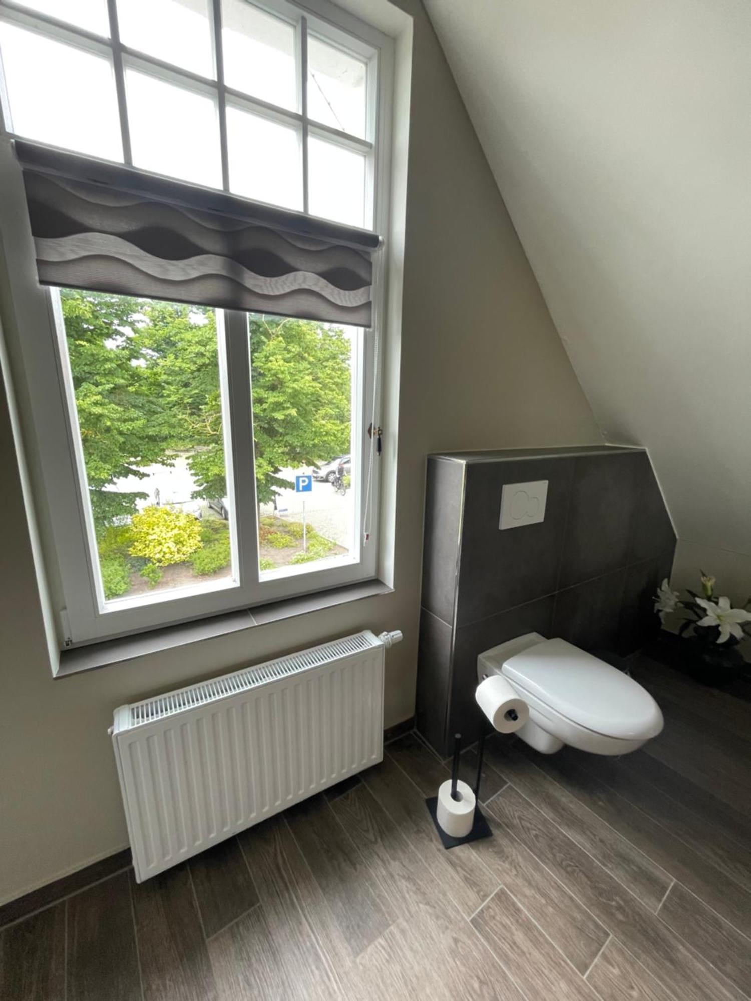 Luxus Lindenhof Apartments -Ferienwohnungen In Friesland An Der Nordsee Am Naturschutzgebiet Urwald Neuenburg  Ngoại thất bức ảnh